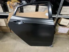 Дверь Hyundai Solaris 770044L000, задняя правая