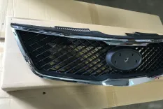 Решетка радиатора Kia Cerato 2 2009 863501M010