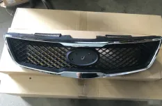 Решетка радиатора Kia Cerato 2 2009 863501M010