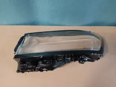 Стекло фары Toyota Land Cruiser 300 2021 8118560Q501, левое