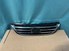 Решетка радиатора Kia Cerato 2006-2008 JH03CRT07007B