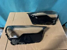 Стекло фары Audi Q3 F3 2018 83A9410341, правое