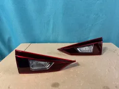 Фонарь внутренний Mazda 3 BM 2016-2019 BPW9513G0, левый