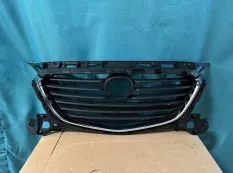 Решетка радиатора Mazda 3 BM 2016-2019 BADH50712C
