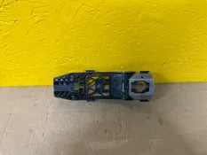 Кронштейн ручки двери Volkswagen Polo 5 2010-2020 5N0837885H, передний