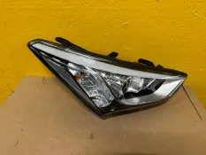 Фара Hyundai Santa Fe 3 2012-2018 921022W100, правая