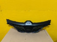 Решетка радиатора Renault Kaptur 2016-2024 623103985R