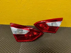 Фонарь внутренний Ford Focus 3 2015-2019 1715137, левый
