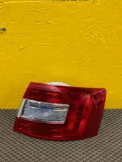 Фонарь наружный Skoda Octavia 2013-2017 JH08OTV14005R, правый