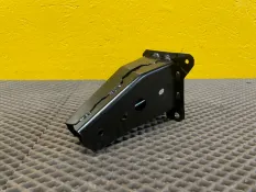 Кронштейн подрамника Mazda CX-5 2011-2017 JH0811CX5049R, правый