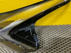 Стекло фары Kia K5 2020-2023 92101L21001, левое