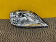 Фара Renault Logan 2009-2015 JH07LGN10001R, правая