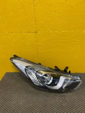 Фара Hyundai i30 2012-2015 JH02I3012001R, правая