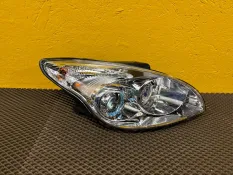 Фара Hyundai i30 2007-2011 921022L120, правая