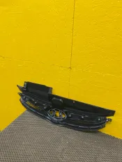Решетка радиатора Hyundai Elantra 5 2010-2014 JH02ELT11007