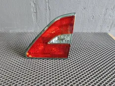 Фонарь внутренний Toyota Brevis 8158151010, правый