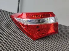 Фонарь Toyota Corolla 170 2013 8156102760, левый