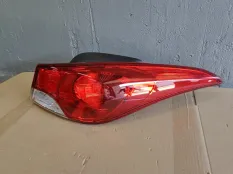 Фонарь Hyundai Elantra MD 2010 924023X000, правый