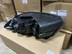 Фара Hyundai Santa Fe 2006 921022B020, правая