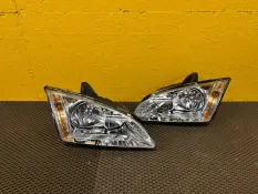 Фара Ford Focus 2 2005-2008 1480979, правая