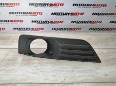 Решетка ПТФ передняя левая Ford Focus 2 ХЕТЧБЭК 5D