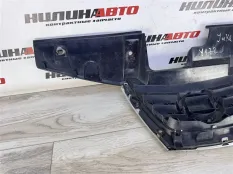 Решетка радиатора Nissan Juke дeфeкт 620701KA6A