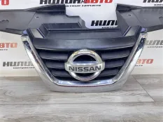 Решетка радиатора Nissan Juke дeфeкт 620701KA6A