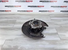 Кулак задний правый Nissan Juke F15 1.6 HR16DE