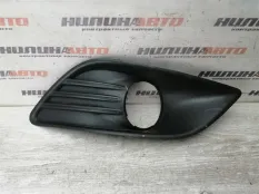 Решетка ПТФ передняя правая Ford Focus 2 ХЕТЧБЭК
