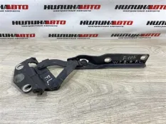 Петля капота левая Passat B6 3AA823301