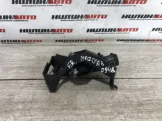 Форсунка омывателя фар Mazda 3 Bk правая