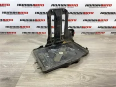 Площадка аккумулятора Suzuki SX4 7252079J00