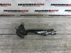 Петля капота левая Mazda 3 BK B32H52420A