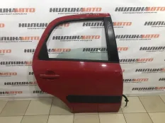 Дверь задняя правая Suzuki Sx4