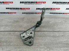 Петля капота правая Renault Megane 2 8200468184