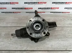 Кулак правый Citroen C4 Peugeot 307 308