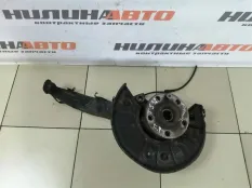 7L6407258A Кулак Touareg 1 правый поворотный