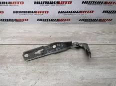 Петля капота правая Audi A4 B7 8E0823302F