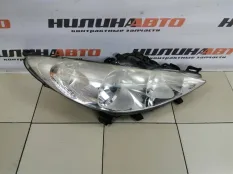 Фара правая Peugeot 207