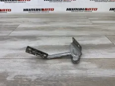 Петля капота левая Ford Focus 1 1101591 1070727
