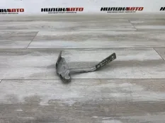 Петля капота правая Ford Focus 1 1101590