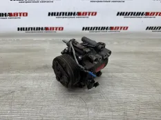 Компрессор кондиционера MR460142 Carisma