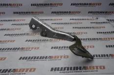 Петля капота левая Astra H 13213447