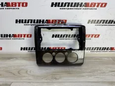 1509712 Рамка магнитолы Ford Focus 2