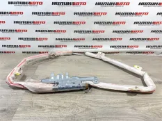Шторка безопасности правая Bmw F10 72129143418