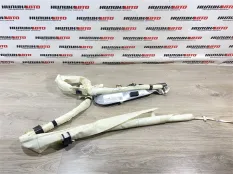 Шторка безопасности правая Tiguan 1 5N0880742K