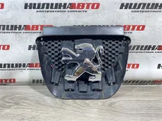 Эмблема передняя Peugeot 308