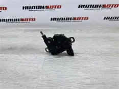 Замок капота Ford Focus 2 4895286
