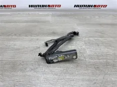 Петля крышки багажника Mazda 3 BL седан правая