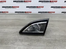 Фонарь Mazda 3 BL седан в крышку багажника правый